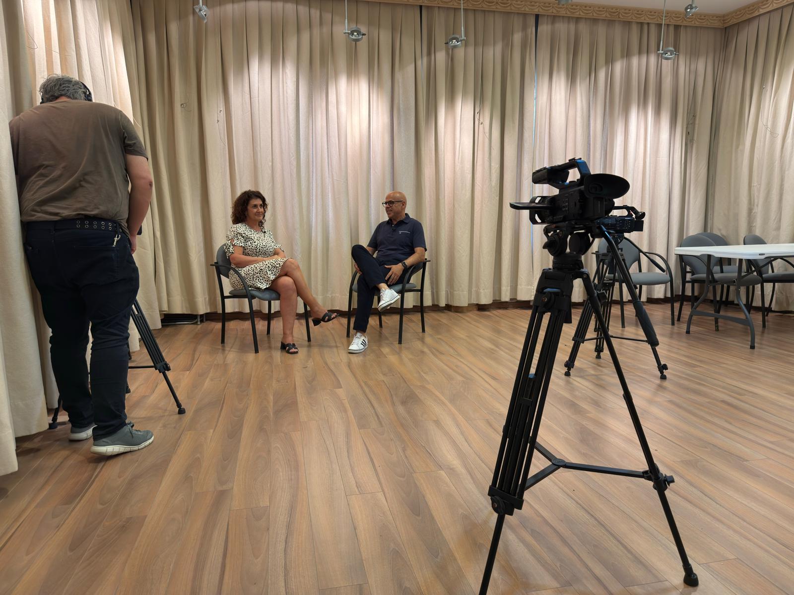 Zaida Fernández, concejala de Bienestar Social y Cultura, junto a Ricardo Dómine.